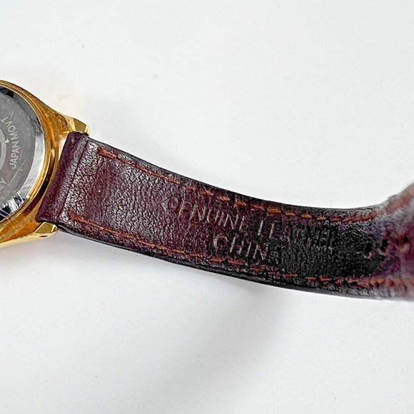 Classic Quartz MINNIE MOUSE Watch -Disney Time Works Original Band & New Battery - Picture 9 of 13